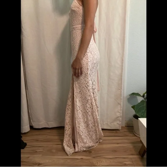 MANIJU - Blush Lace Dress - Picture 3 of 5